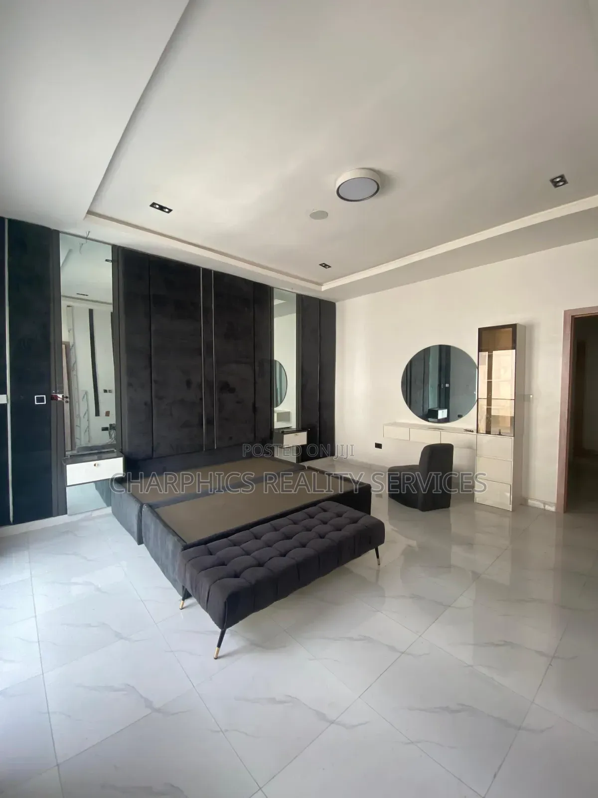 4bdrm Duplex in Ikota for rent in Ikota