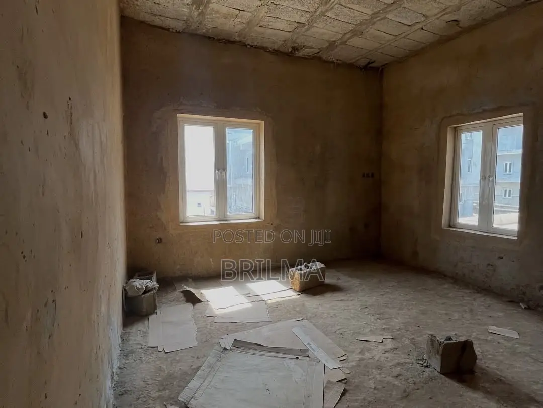 5bdrm Duplex in Mabushi for sale in Mabushi