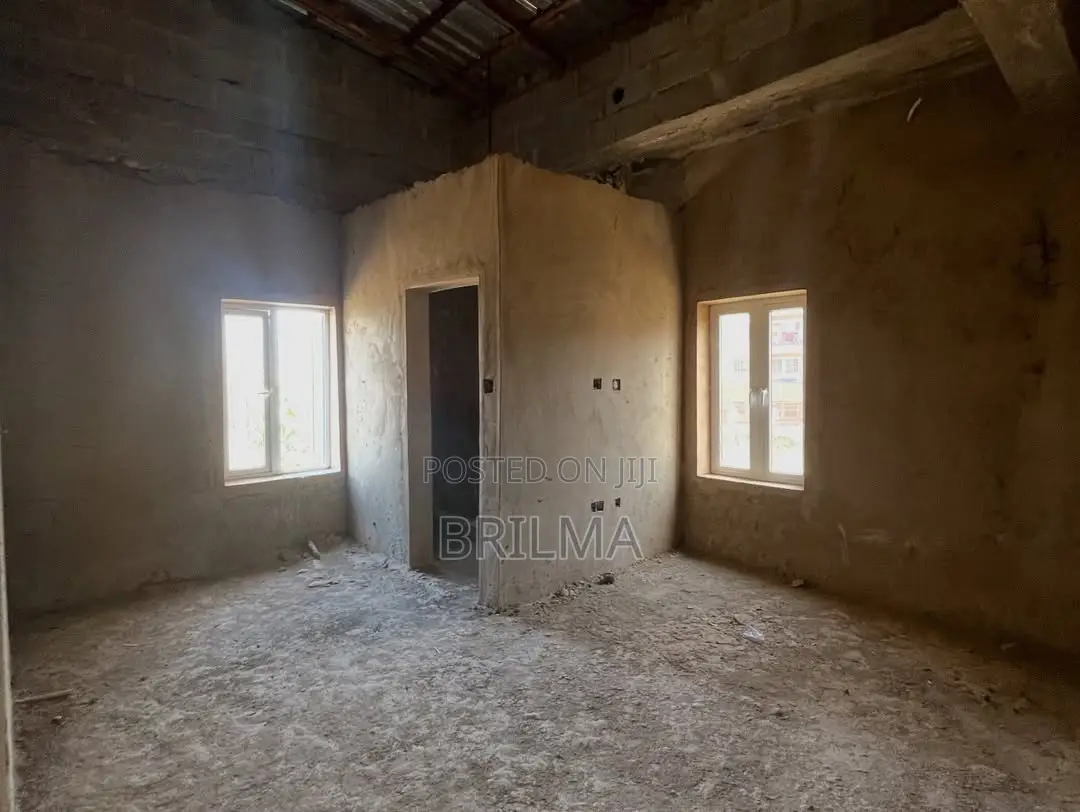 5bdrm Duplex in Mabushi for sale in Mabushi