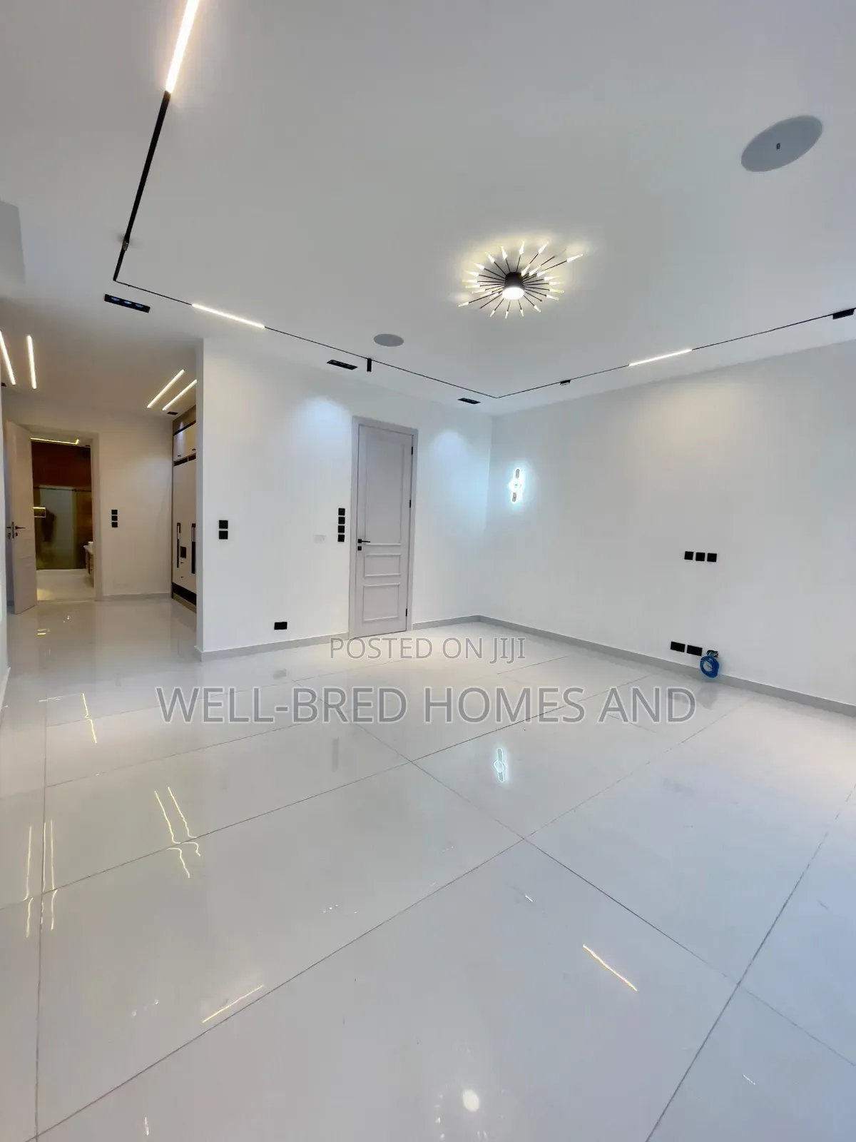 5bdrm Duplex in Osapa Lekki Lagos for sale in Lekki