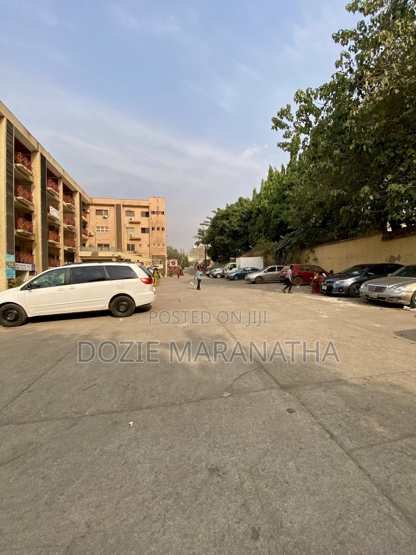 Fully Functional Commercial Plaza in Asokoro