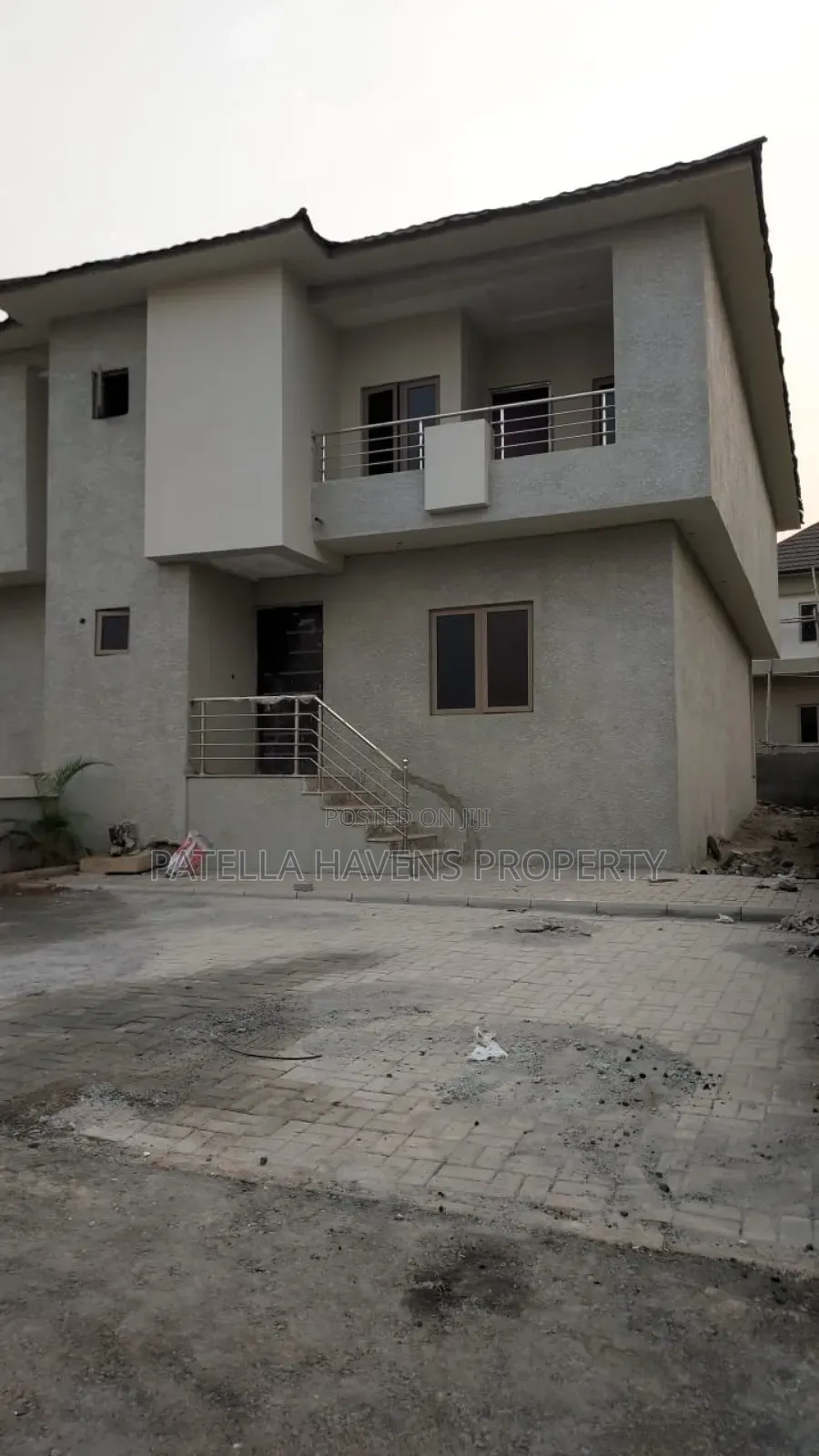 3bdrm Duplex in Life Camp for sale in Life Camp