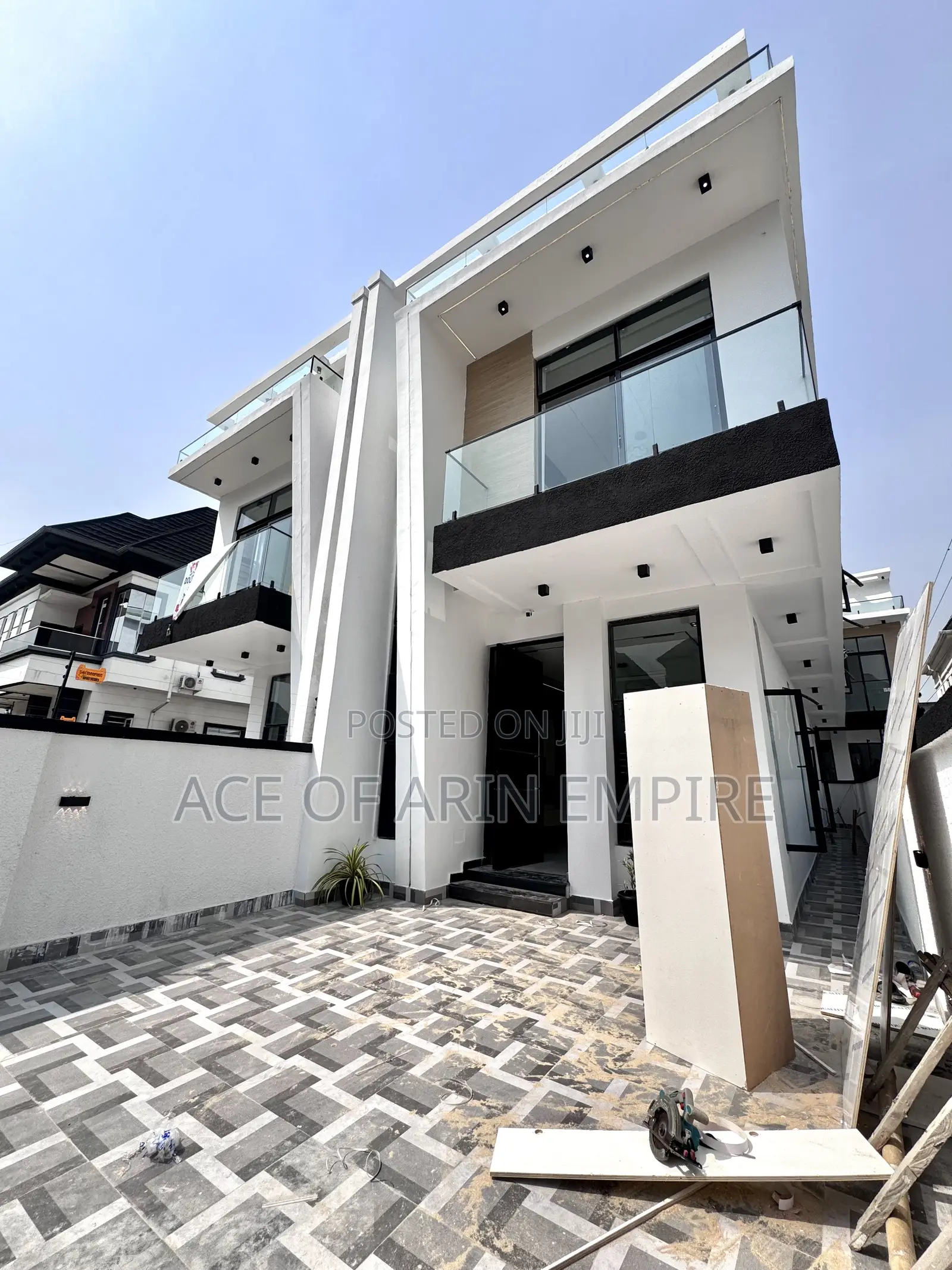 4bdrm Duplex in Orchid Estate, Ikota for sale in Ikota