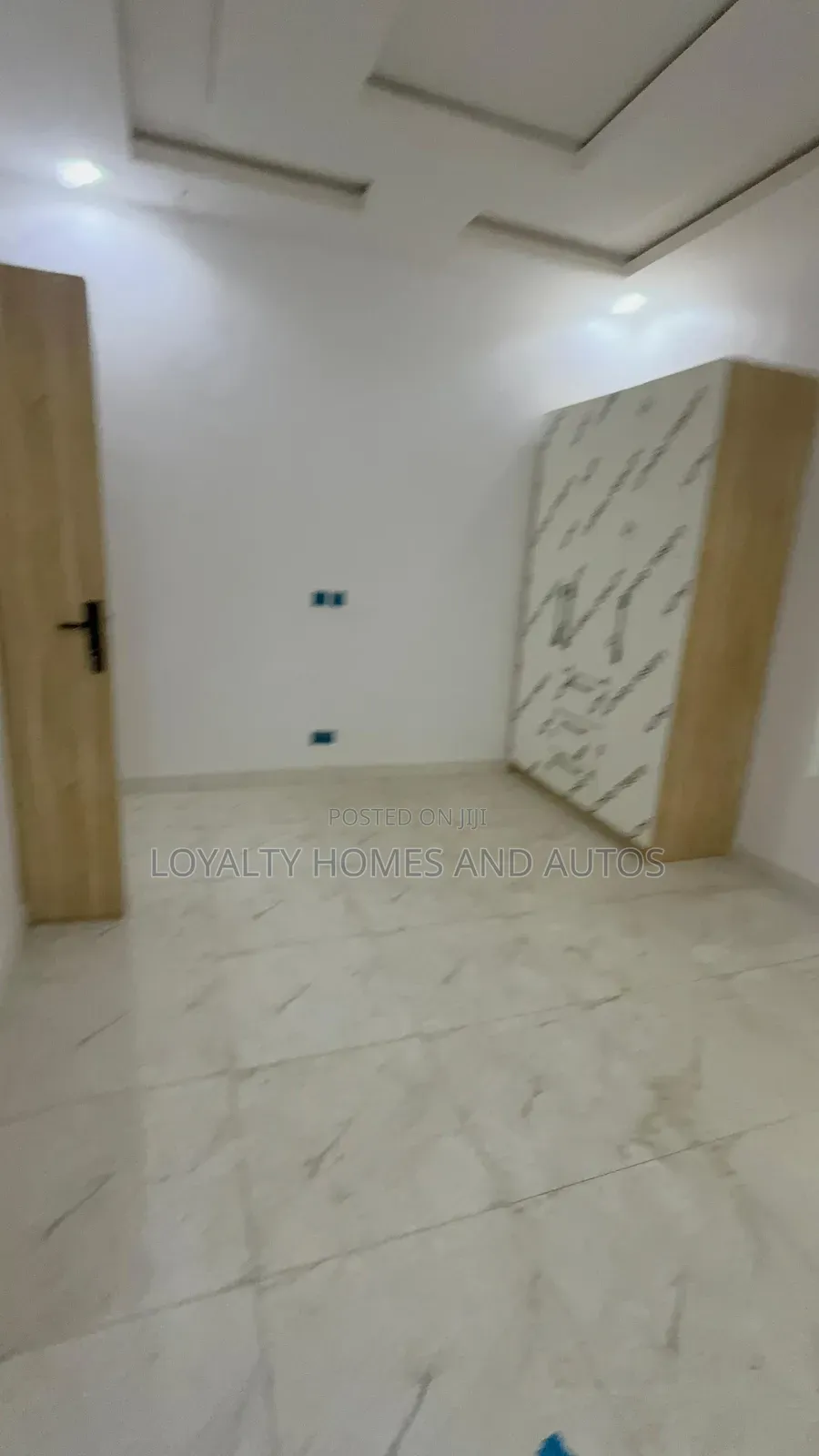 4bdrm Duplex in Adeniyi Jones for sale in Adeniyi Jones
