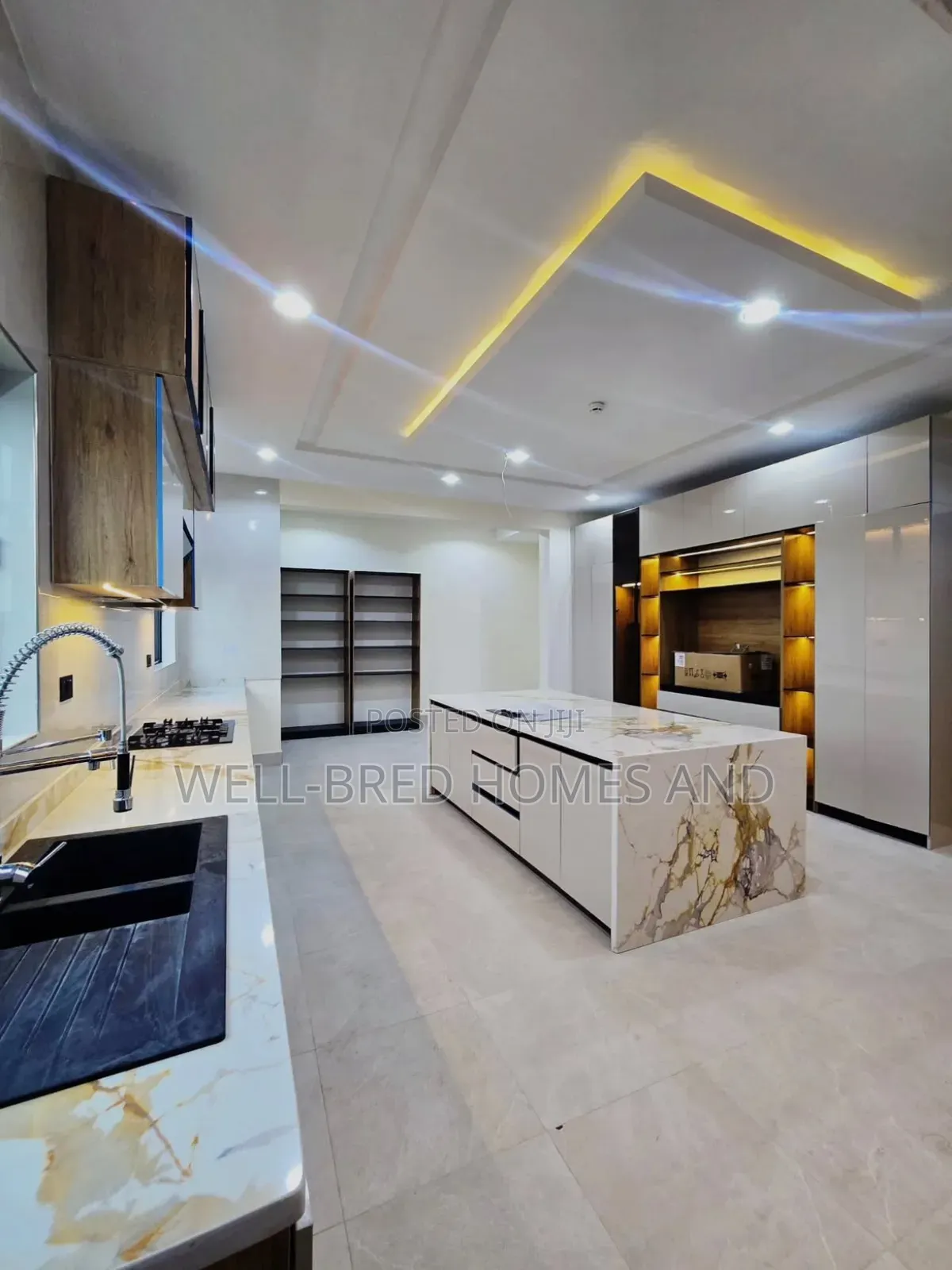 5bdrm Penthouse in Ikoyi Lagos for sale in Ikoyi