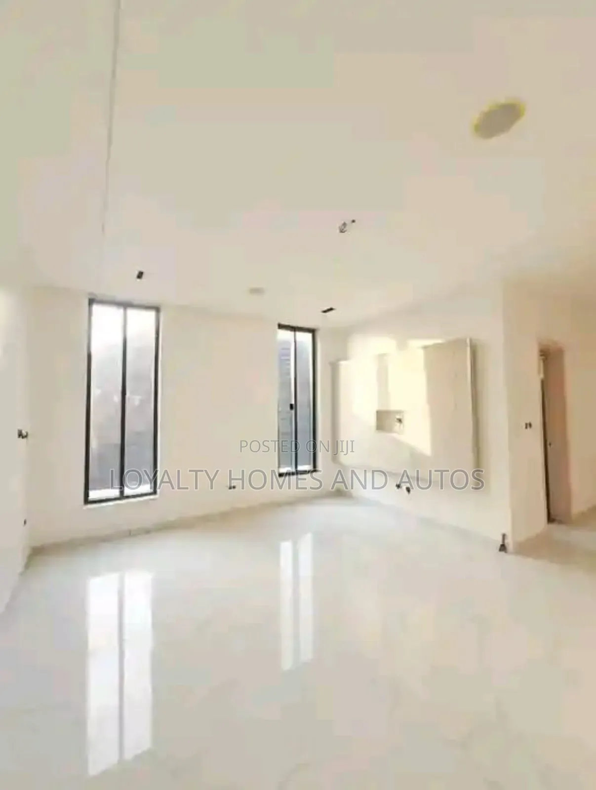 6bdrm Duplex in Osapa london for sale in Osapa london
