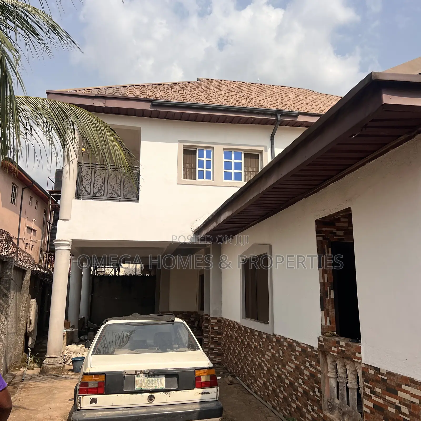 8bdrm Duplex in Agbama Housing, Umuahia for sale in Umuahia