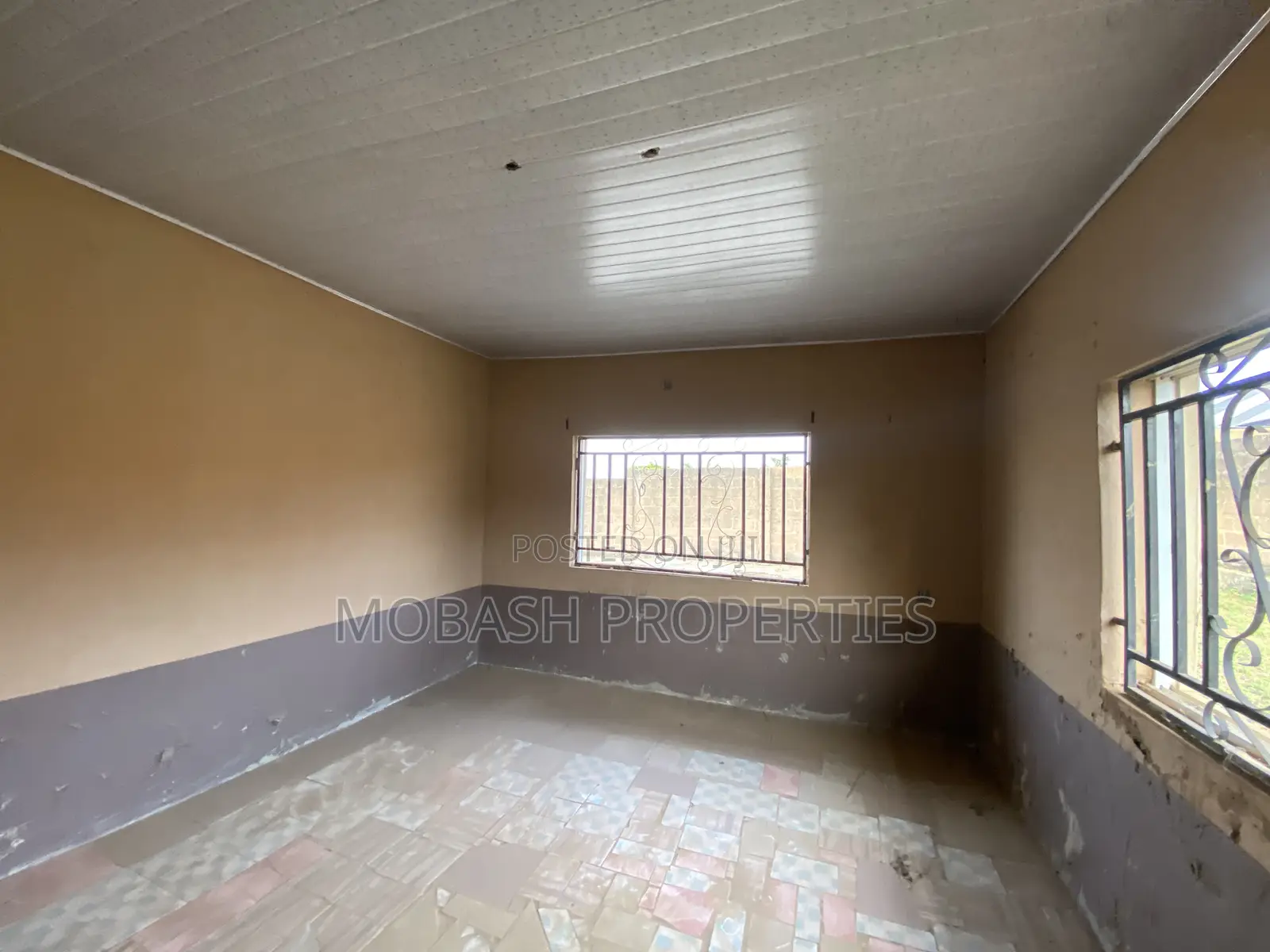 3bdrm Bungalow in Apata Ibadan for sale in Ibadan