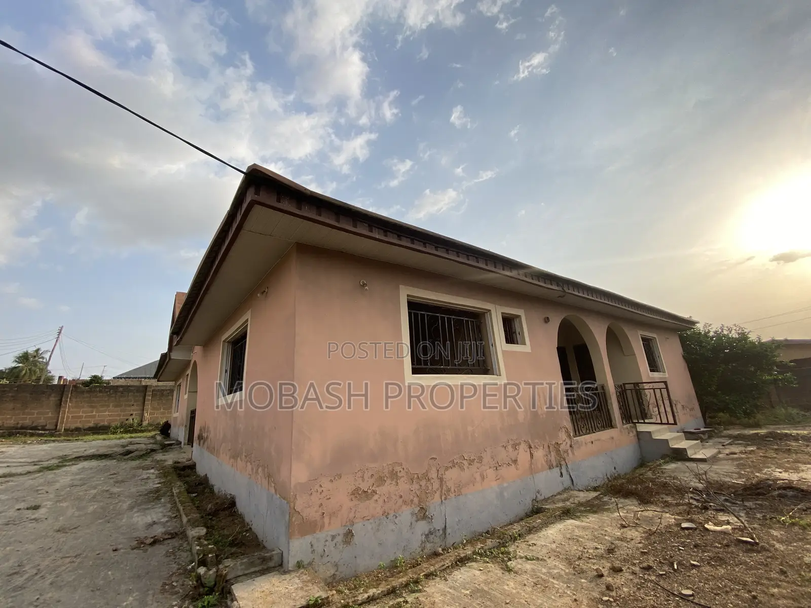 3bdrm Bungalow in Apata Ibadan for sale in Ibadan
