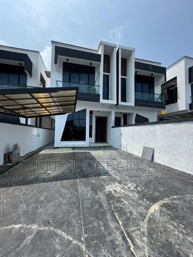 4bdrm Duplex in Lekki Phase 2 for sale in Lekki Phase 2