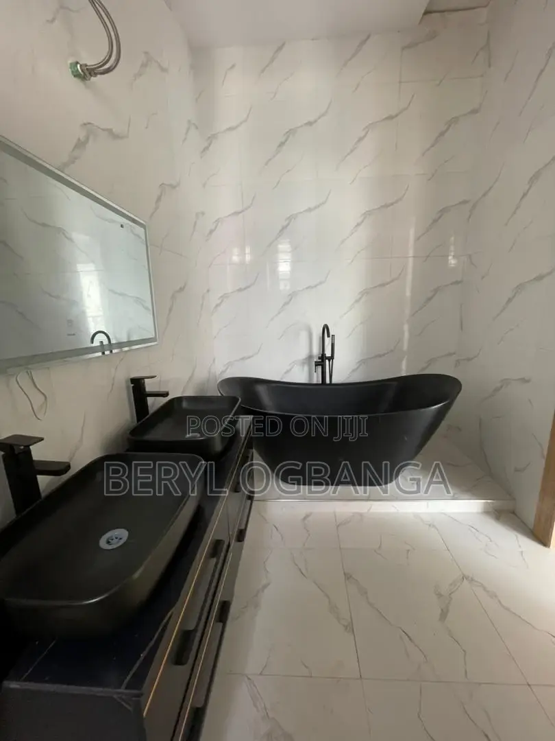 4bdrm Duplex in Lekki Phase 2 for sale in Lekki Phase 2