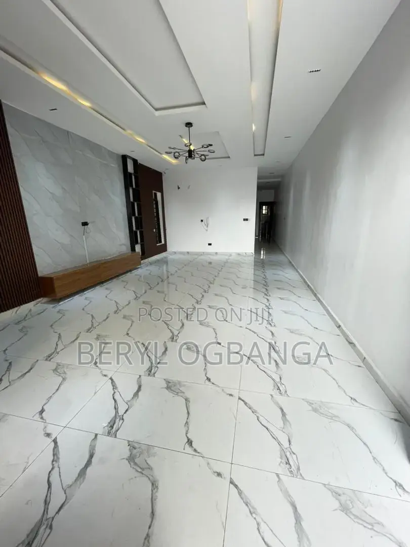 4bdrm Duplex in Lekki Phase 2 for sale in Lekki Phase 2