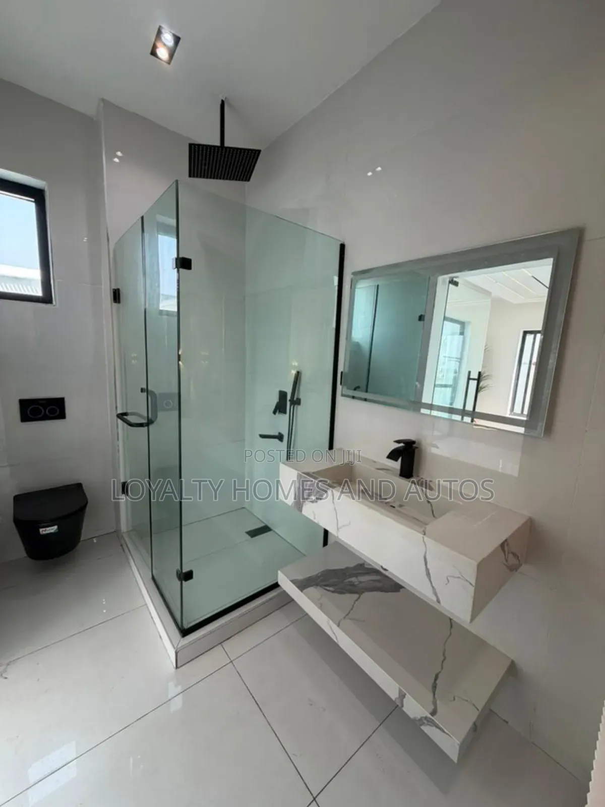 4bdrm Duplex in Lekki for sale in Lekki