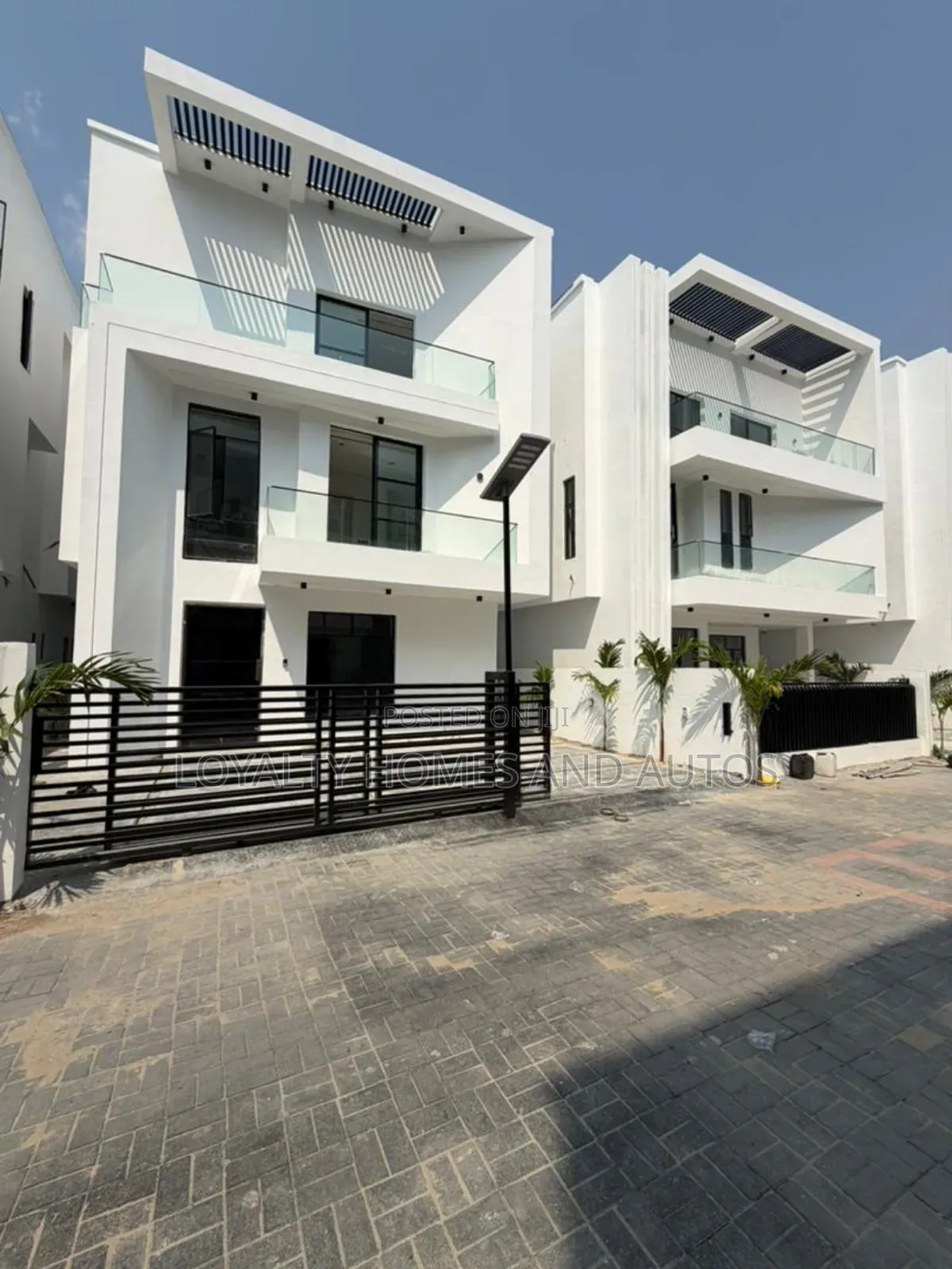 4bdrm Duplex in Lekki for sale in Lekki
