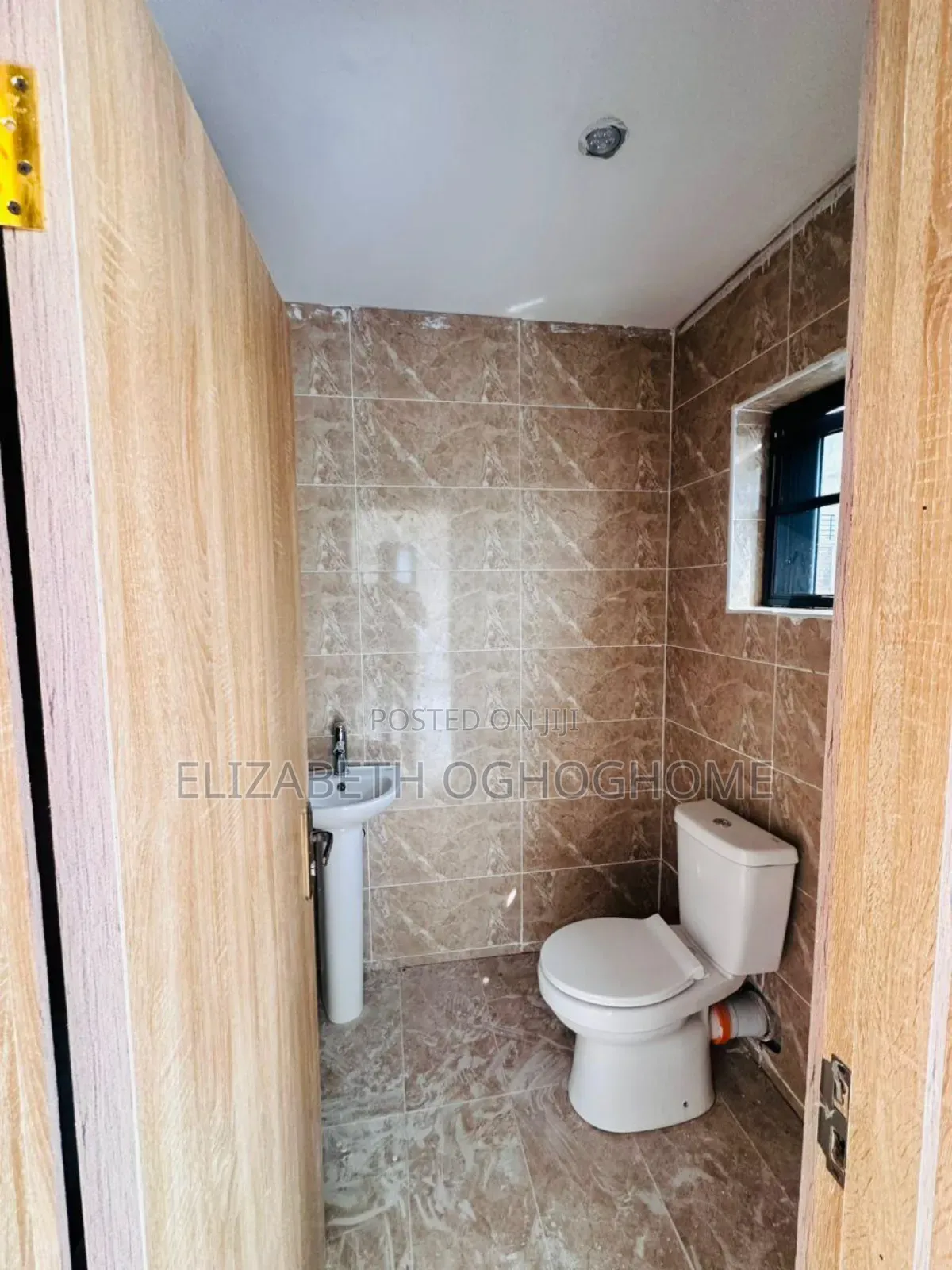 2bdrm Duplex in Lekki Phase 1 for rent in Lekki Phase 1