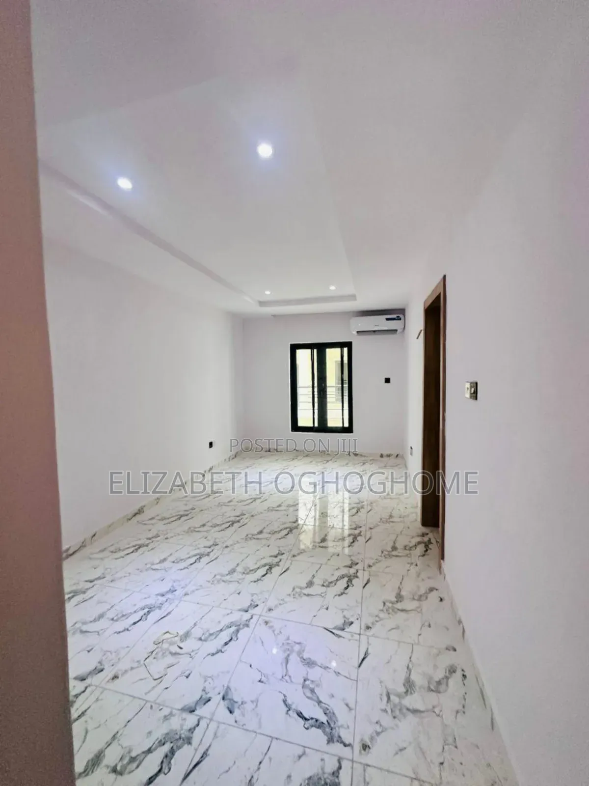 2bdrm Duplex in Lekki Phase 1 for rent in Lekki Phase 1