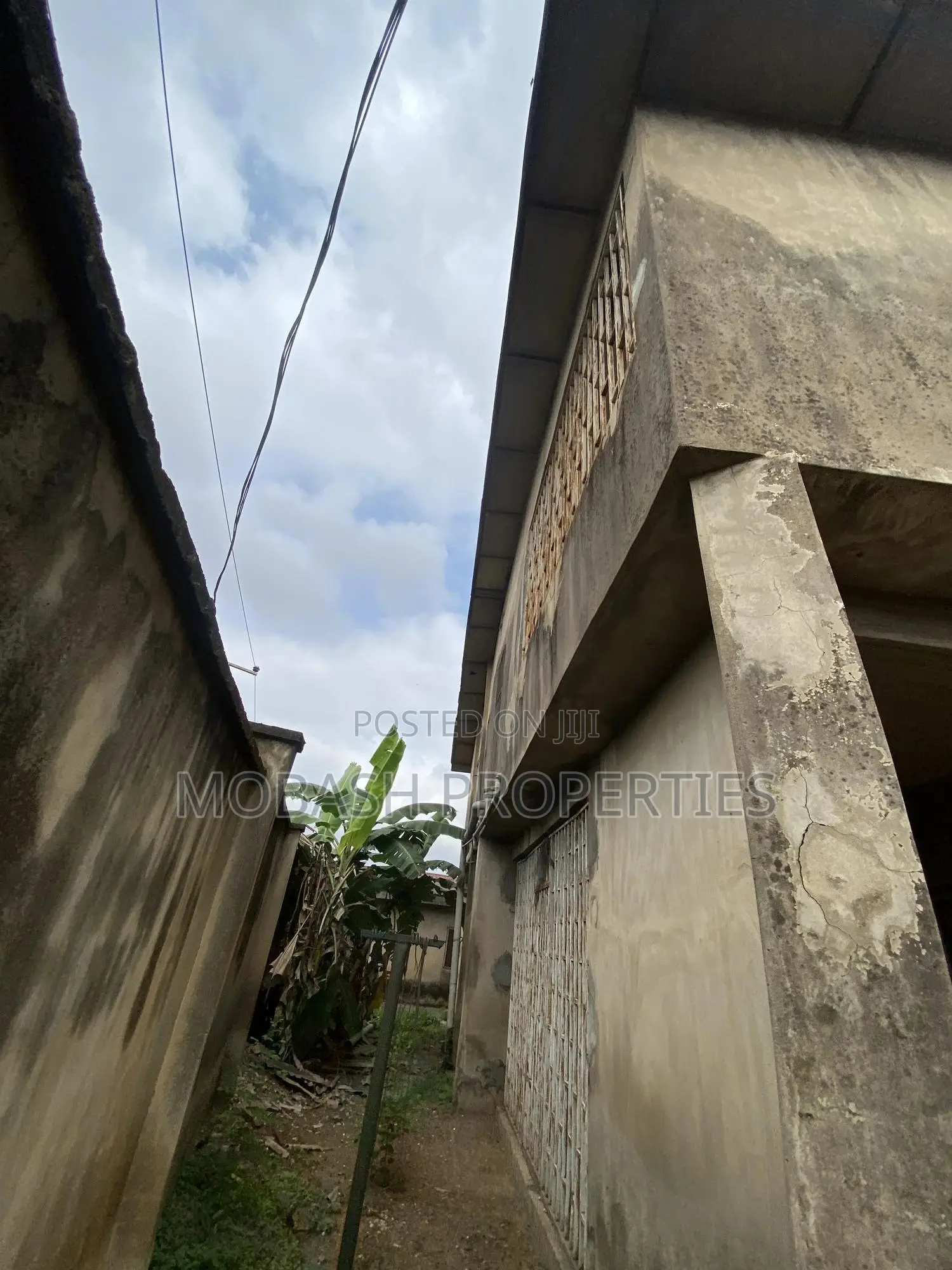 5bdrm Duplex in Bolajoko Estate, Ibadan North West for sale in Ibadan North West