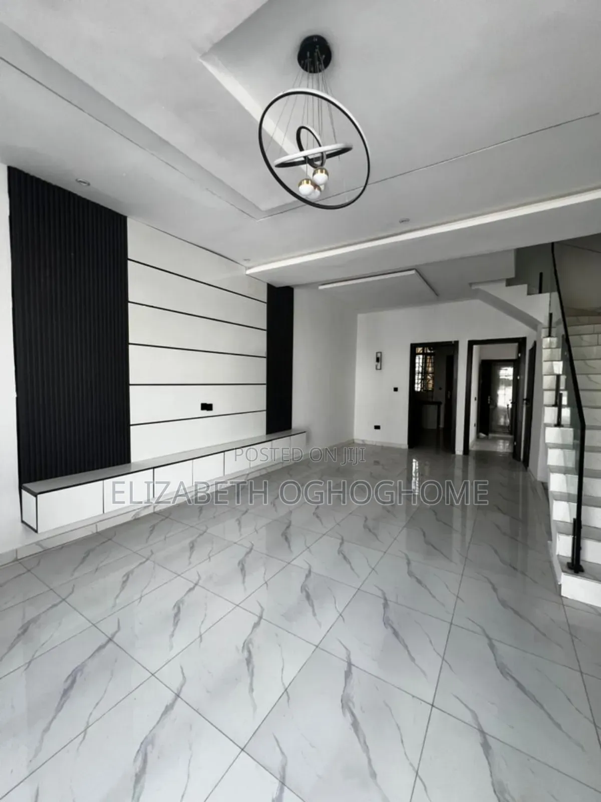 3bdrm Duplex in Ikota for sale in Ikota