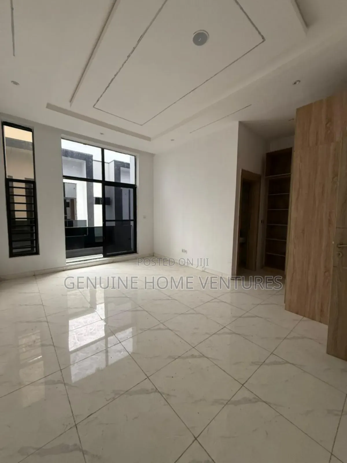 4bdrm Duplex in Ikota for sale in Ikota
