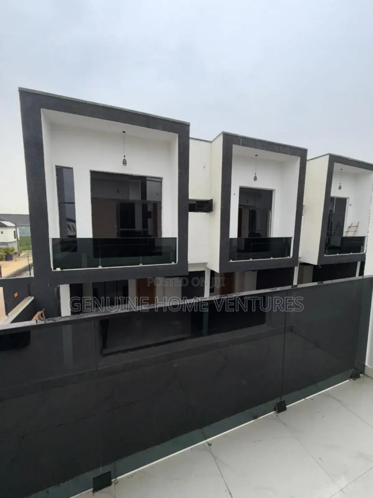 4bdrm Duplex in Ikota for sale in Ikota