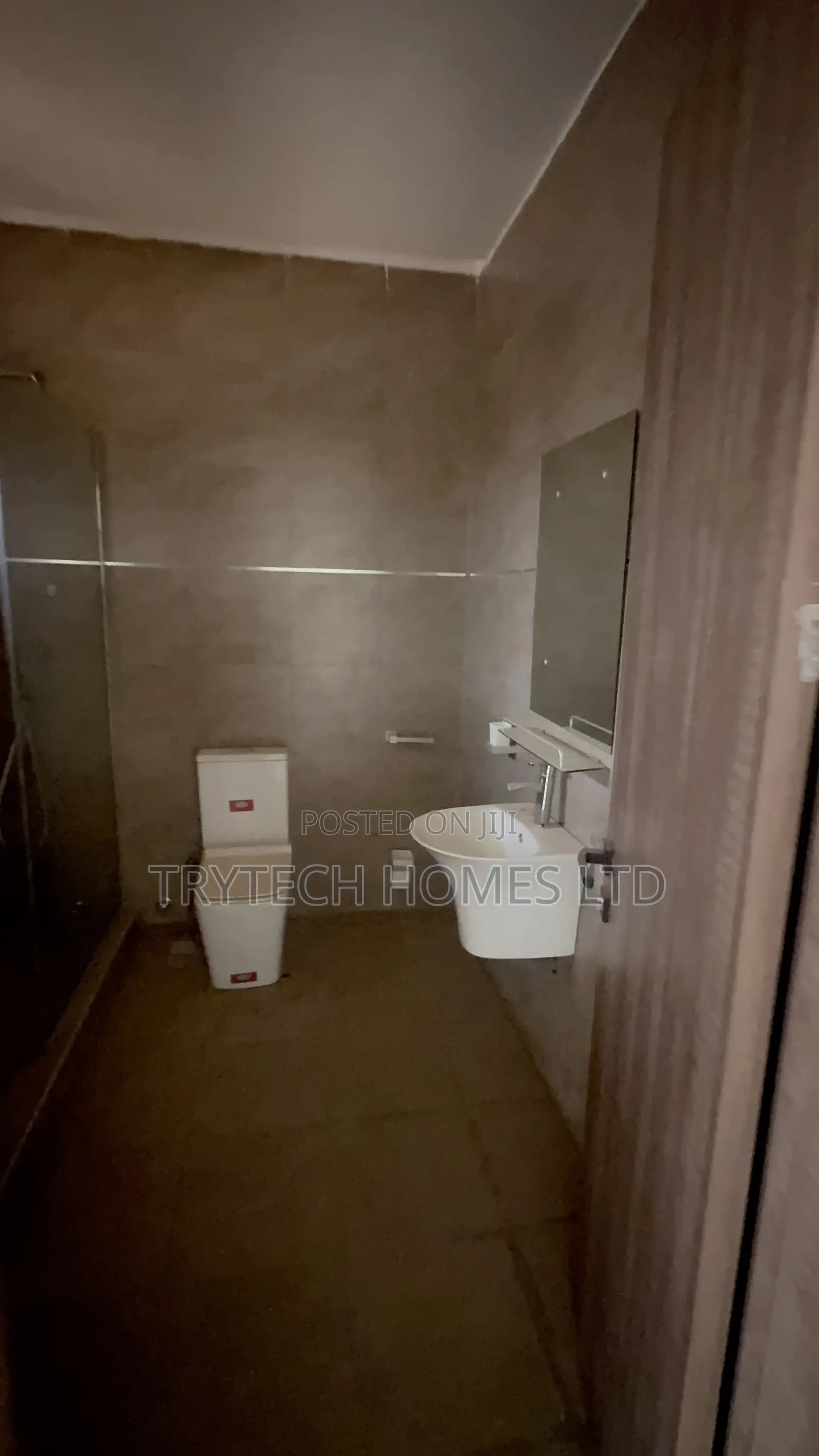 4bdrm Townhouse/Terrace in Lifecamp By Lento for sale in Life Camp