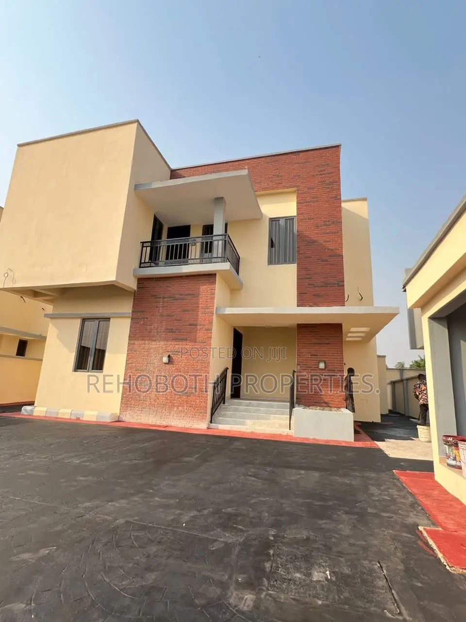 3bdrm Duplex in Plantation Gra, Oluyole Estate for sale in Oluyole Estate