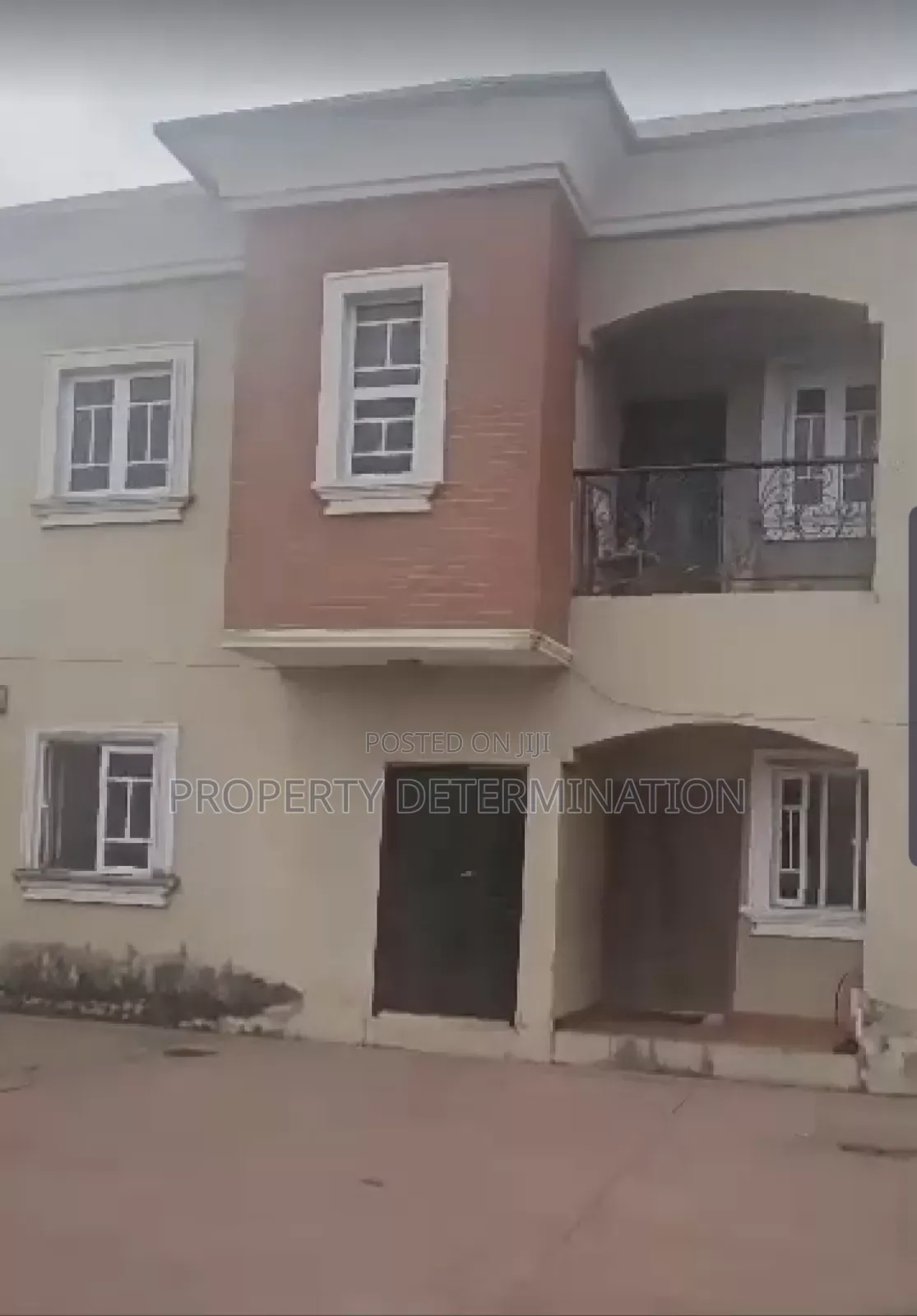 3bdrm Block of Flats in Magodo, GRA Phase 1 for sale in GRA Phase 1