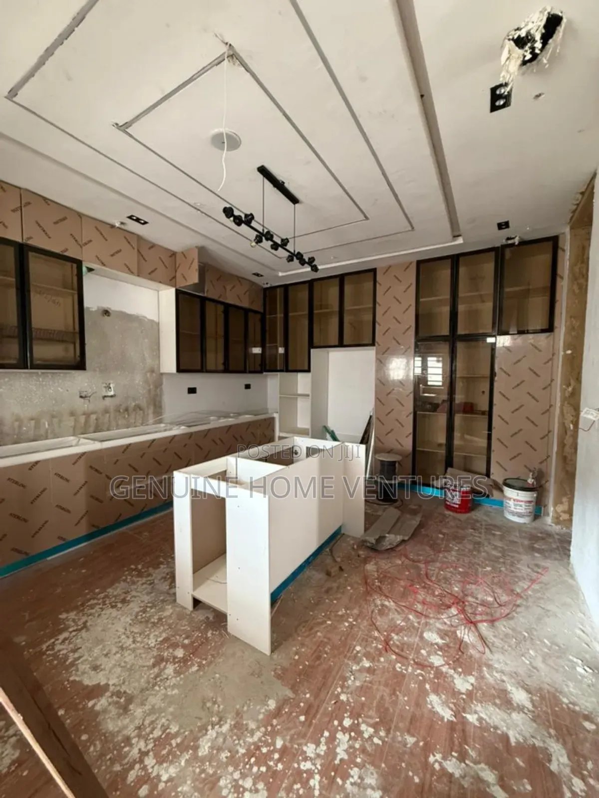 5bdrm Duplex in Orchid Lekki, Chevron for sale in Chevron