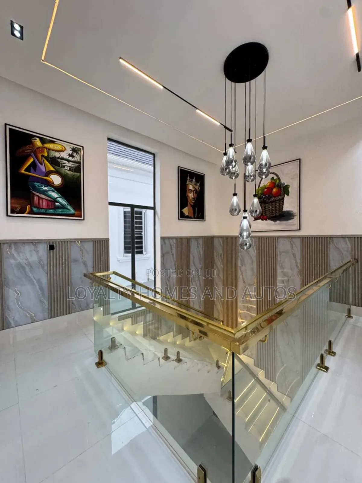 5bdrm Mansion in Chevron for sale in Chevron