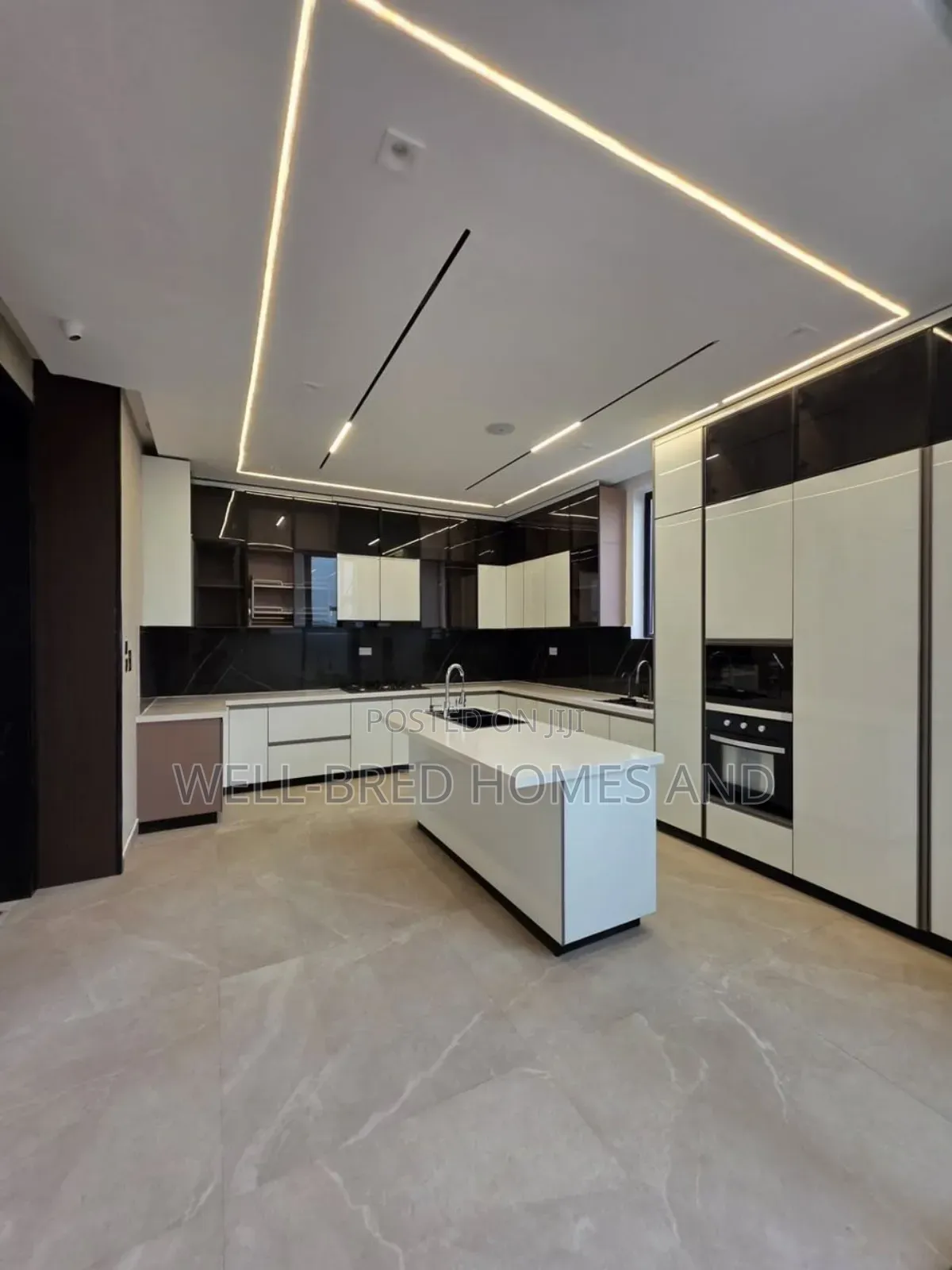 5bdrm Duplex in Lekki Phase 1 Lekki for sale in Lekki Phase 1
