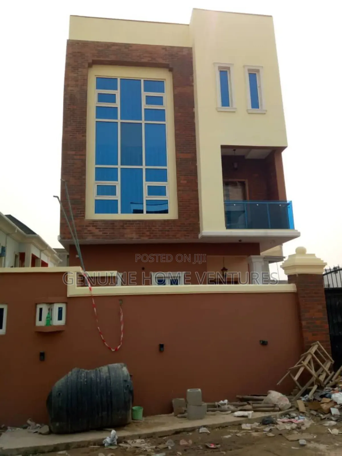 5bdrm Duplex in Adeniyi Jones Ikeja for sale in Adeniyi Jones