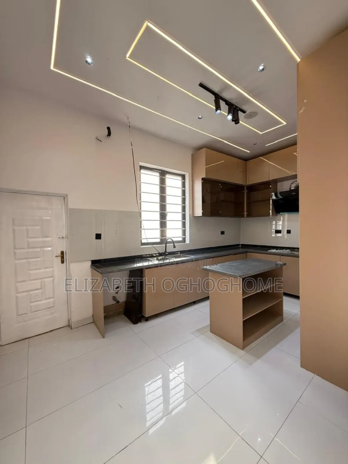 4bdrm Duplex in Ajah for sale in Ajah