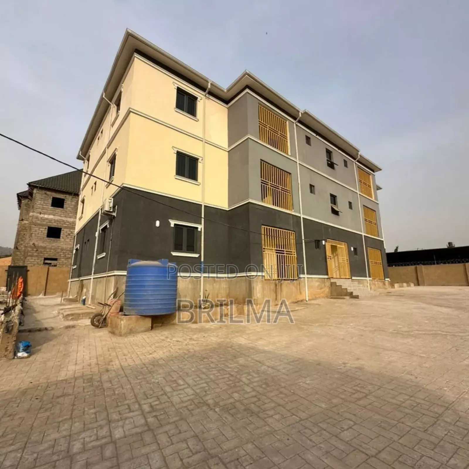2bdrm Block of Flats in Dawaki for sale in Dawaki