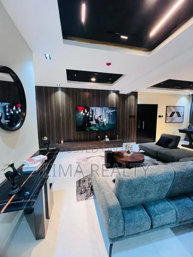 2 Bedroom Victoria Island in Adeola Odeku