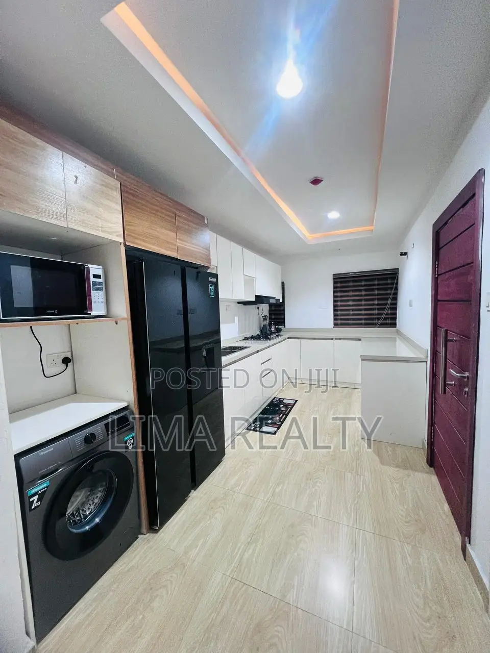 2 Bedroom Victoria Island in Adeola Odeku