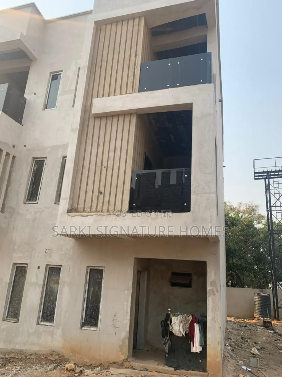 4bdrm Townhouse/Terrace in Leptons, Life Camp for sale in Life Camp