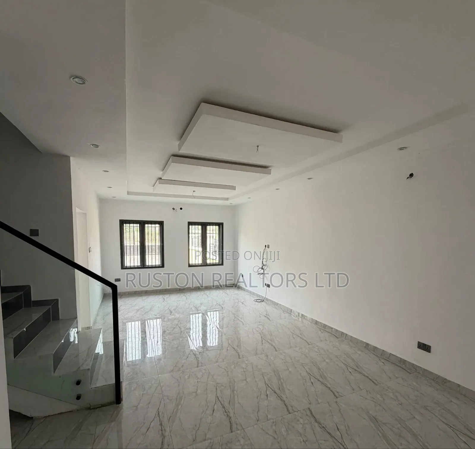 4bdrm Duplex in Akobo for sale in Akobo