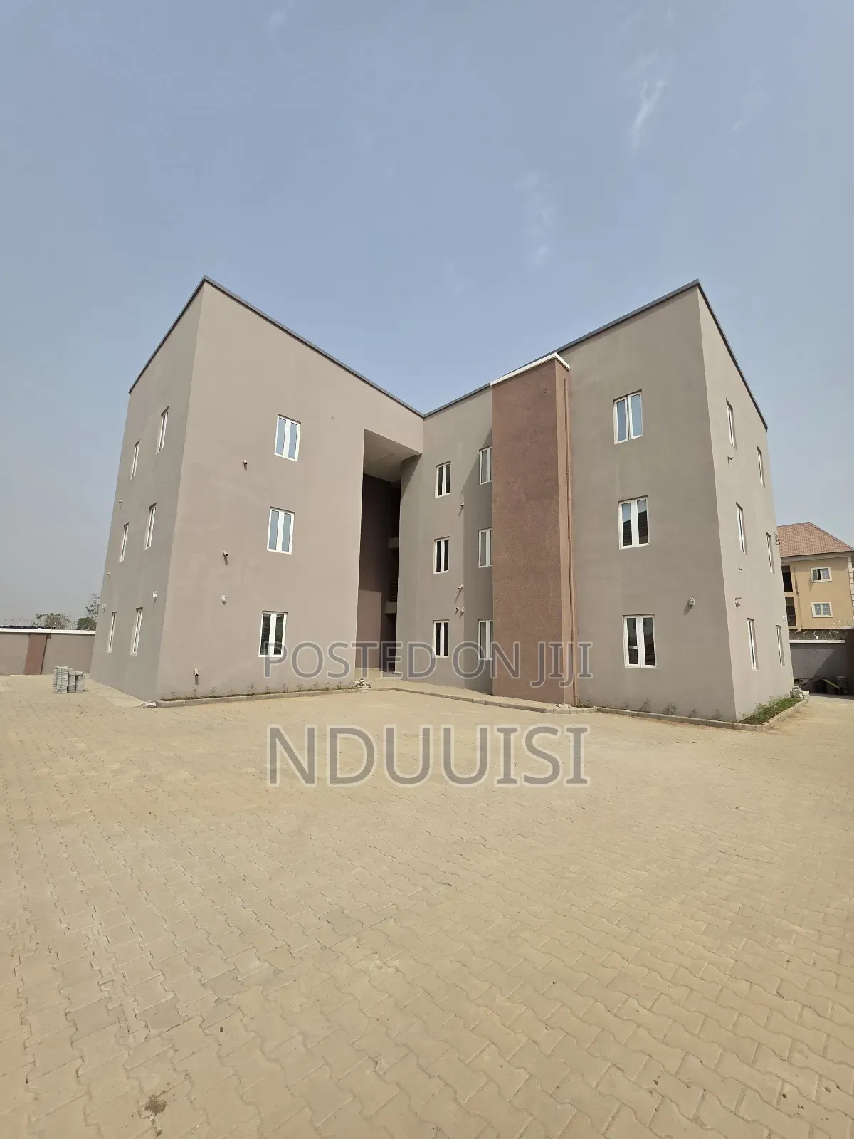 16bdrm Apartment in Jahi for sale in Jahi