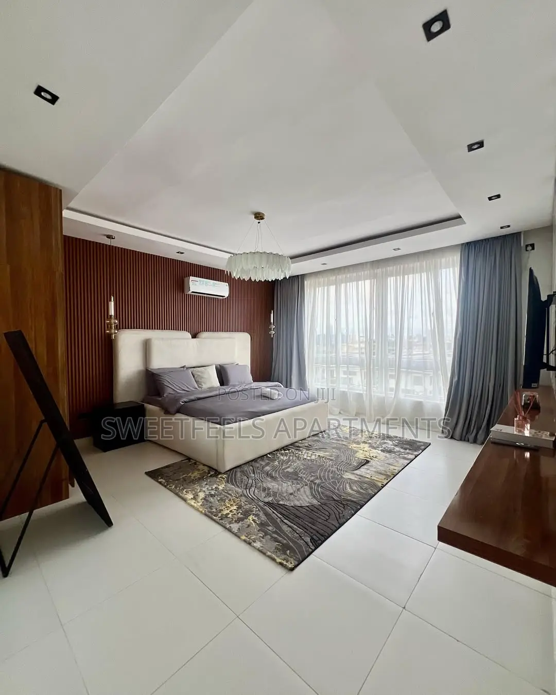 Luxury One Bedroom City View Apartment in Ikoyi S.W