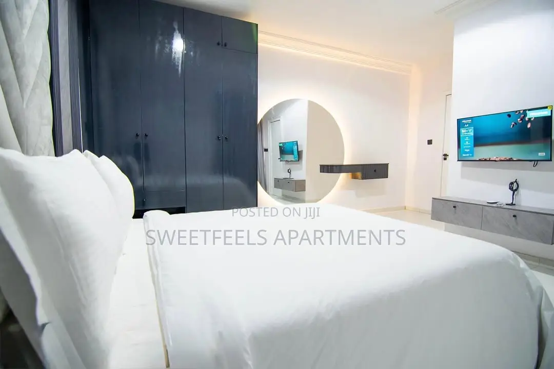 Stunning New 2-Bedroom Luxury Apartment in Ikoyi S.W