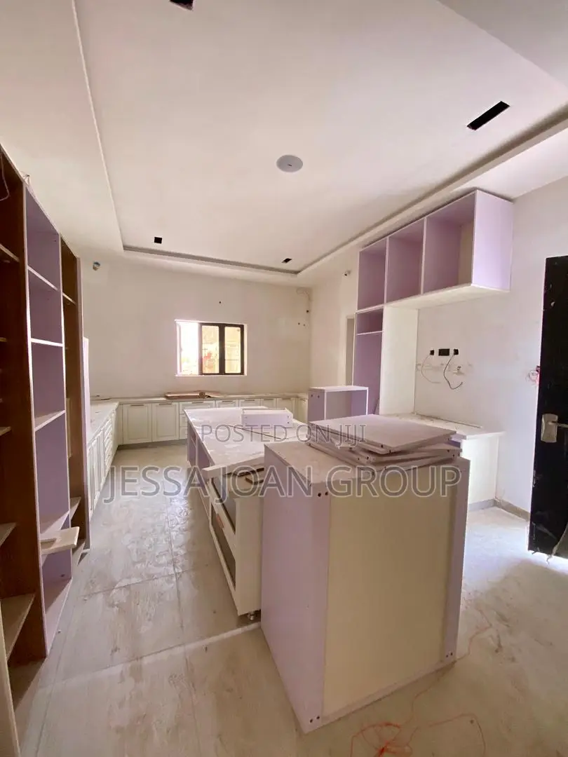 6bdrm Duplex in Katampe Extension for sale in Katampe Extension
