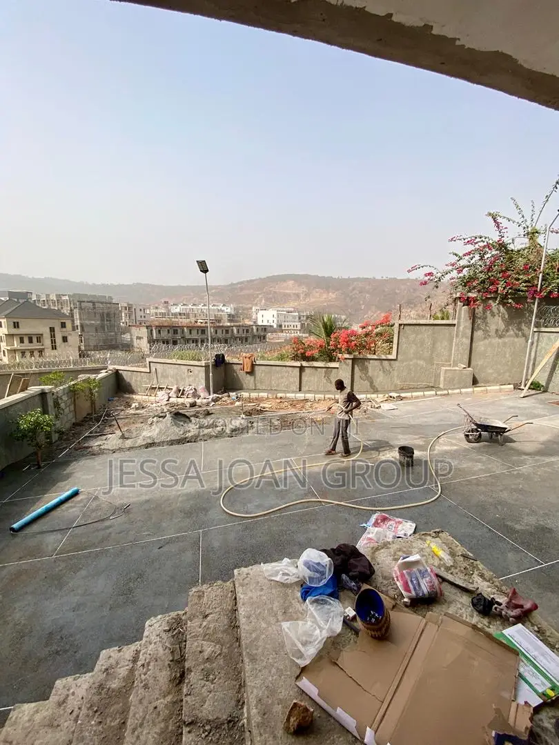 6bdrm Duplex in Katampe Extension for sale in Katampe Extension