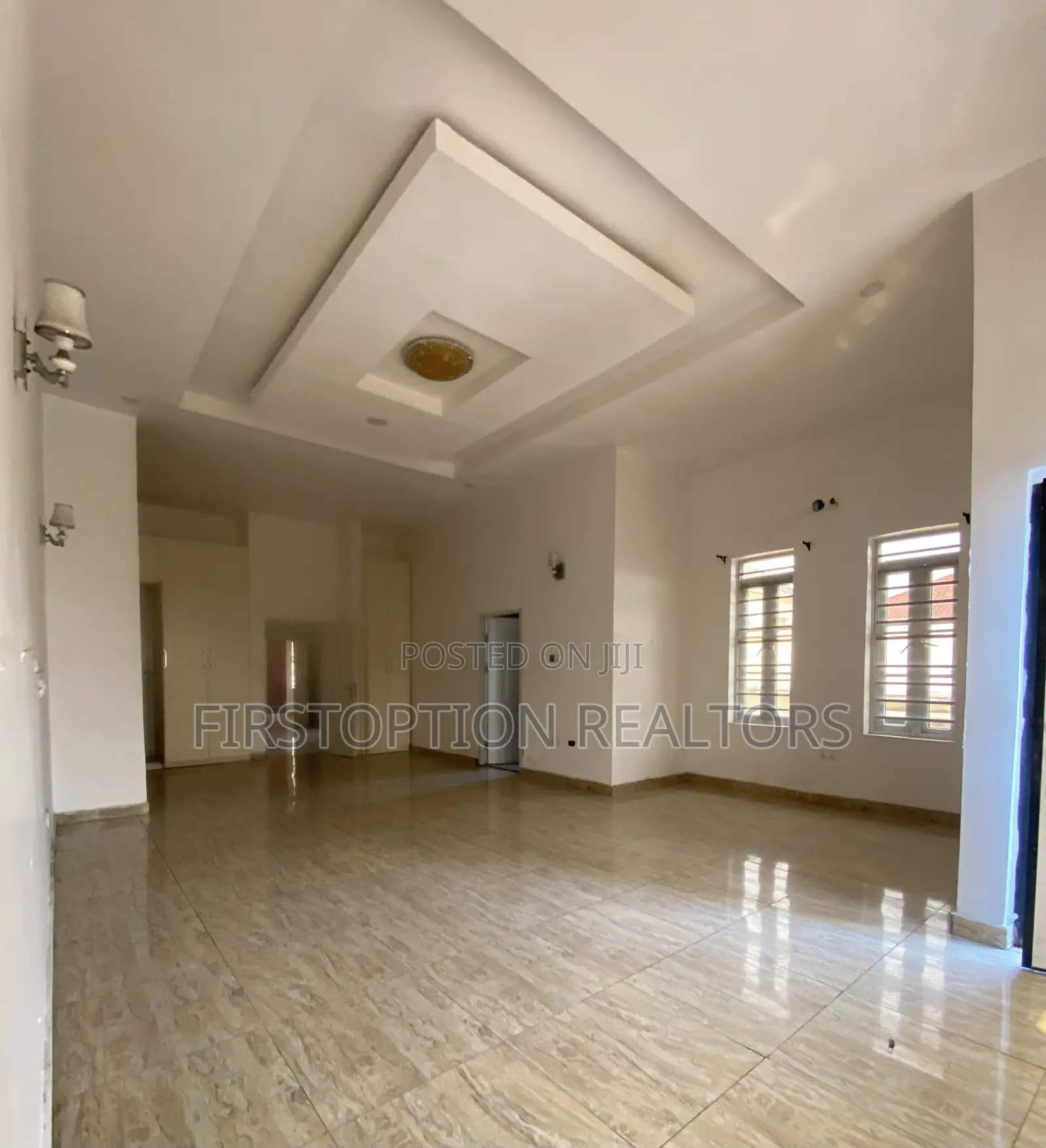 4bdrm Duplex in Ikota for sale in Ikota