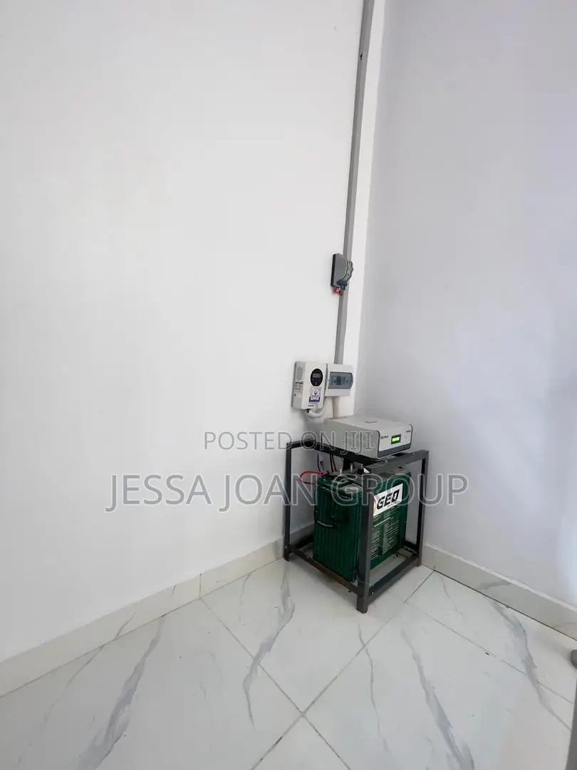 4bdrm Duplex in Ikota for sale in Ikota
