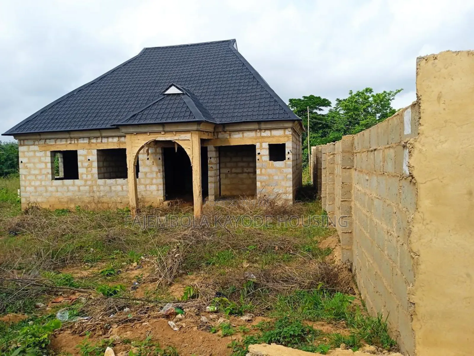 3bdrm Bungalow in Ajobiewe, Ibadan Polytechnic/University for sale in Ibadan Polytechnic/University
