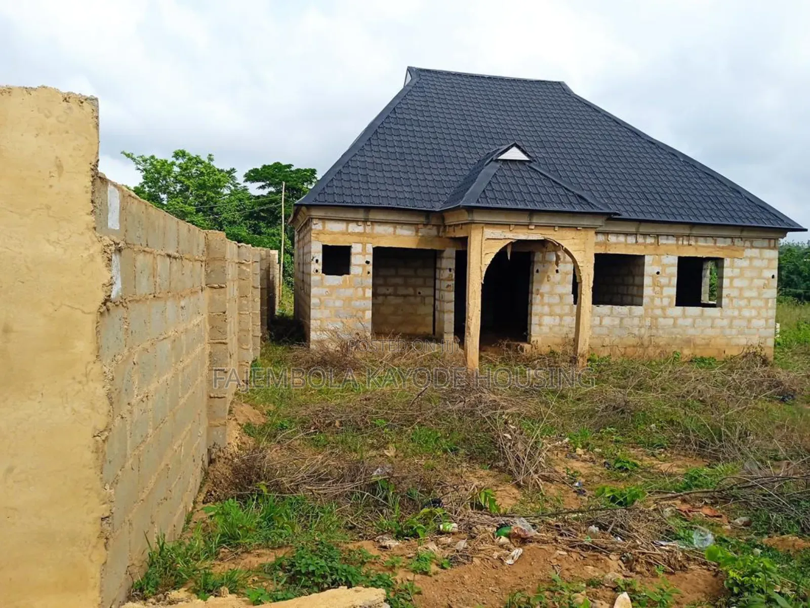 3bdrm Bungalow in Ajobiewe, Ibadan Polytechnic/University for sale in Ibadan Polytechnic/University
