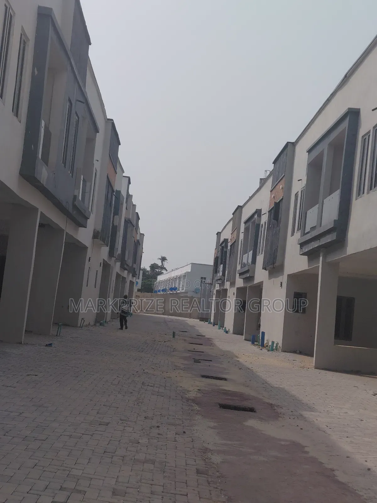 4bdrm Duplex in Orchid Lekki Lagos for sale in Lekki