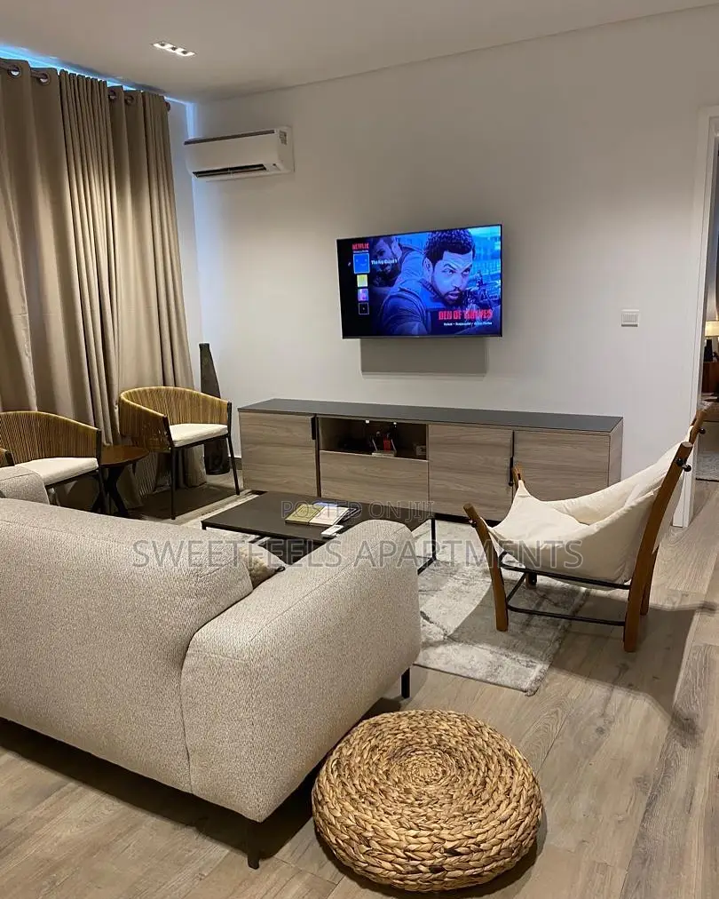 Luxury 1 Bedroom Apartment in Victoria Island Extension
