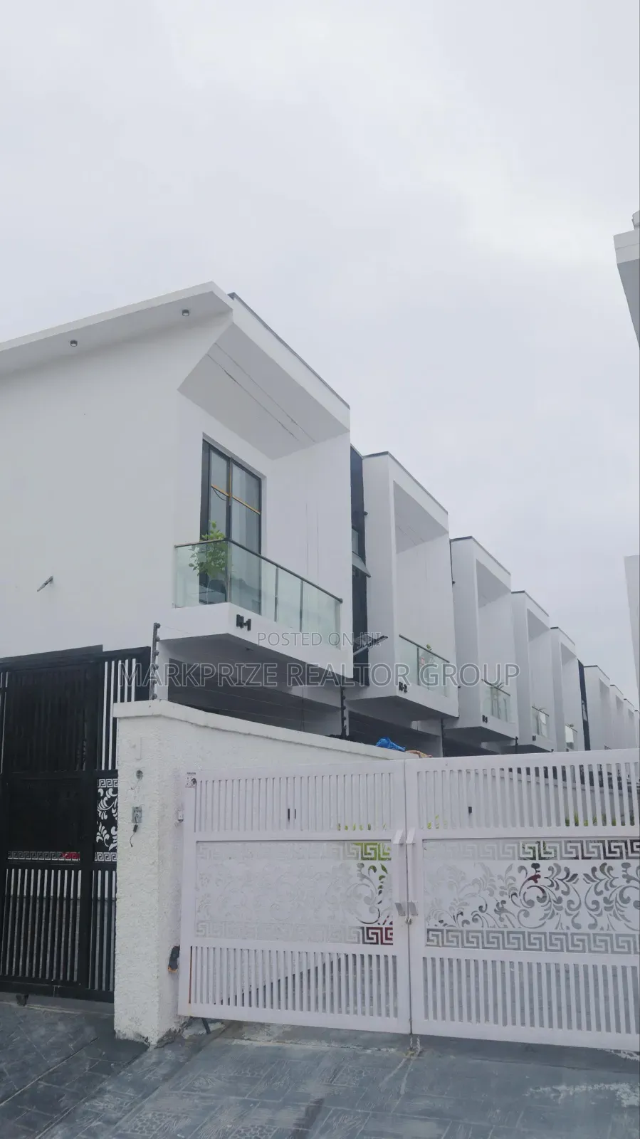 4bdrm Duplex in Ikota Gra Lekki for sale in Ikota