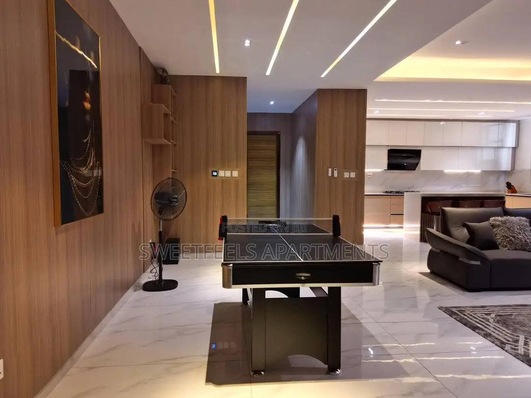 2-Bedroom Apartment With Standup Shower, Snooker, Table Tennis Pool in Lekki Expressway